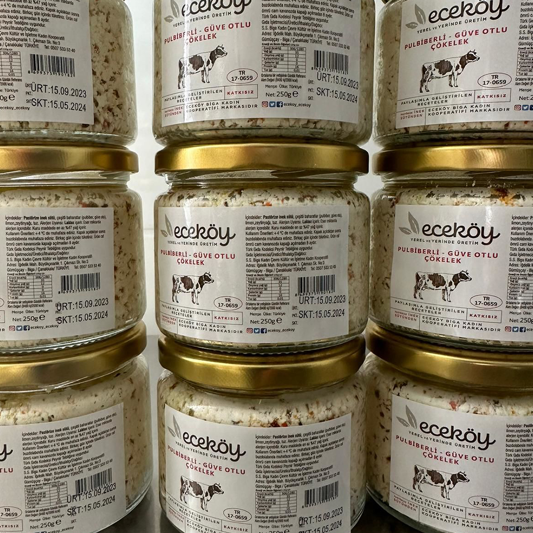 Pul Biberli ve Güve Otlu Çökelek | 250gr