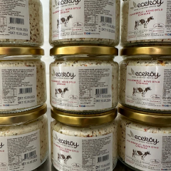 Pul Biberli ve Güve Otlu Çökelek | 250gr